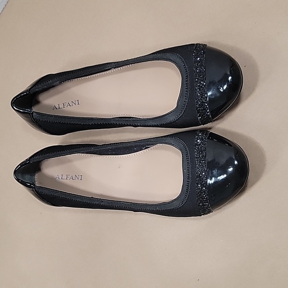 Alfani Jemah Closed Toe Ballet Flats, Black, Size 7.5 - Picture 8 of 8